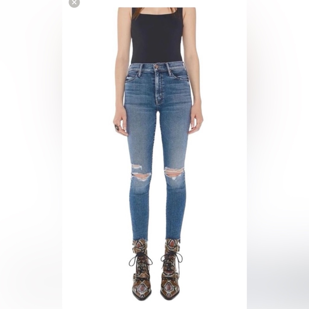 mother denim the stunner ankle zip fray jean